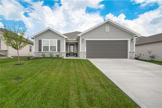 20322 W 193rd Lane, Spring Hill, KS 66083