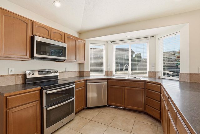 1708 E Houghton Ct, Spokane, WA 99217