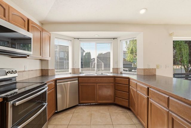 1708 E Houghton Ct, Spokane, WA 99217