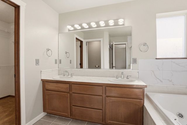 1708 E Houghton Ct, Spokane, WA 99217