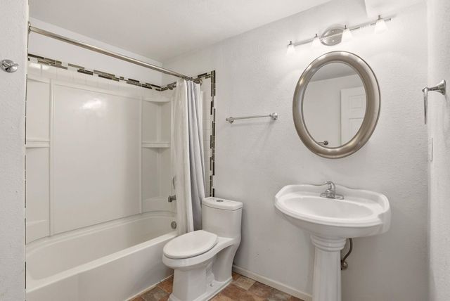 1708 E Houghton Ct, Spokane, WA 99217