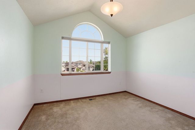1708 E Houghton Ct, Spokane, WA 99217
