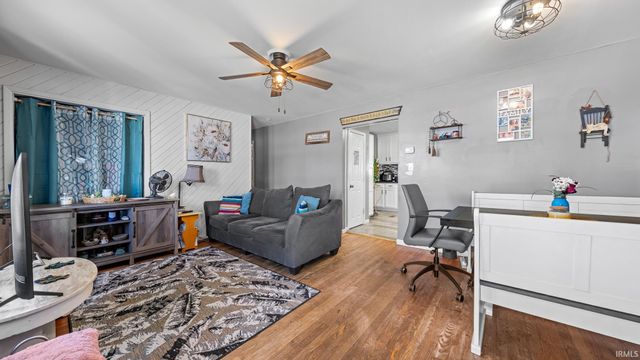 563 S Mathers Street, Orleans, IN 47452