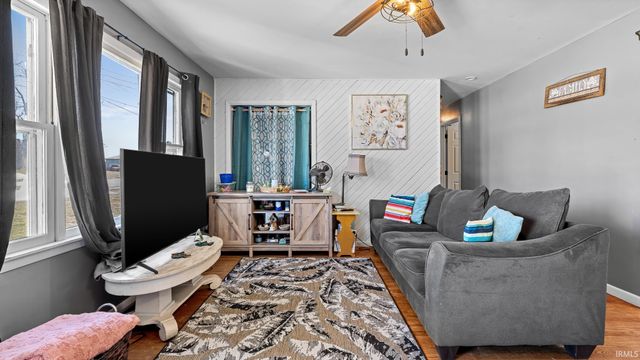 563 S Mathers Street, Orleans, IN 47452