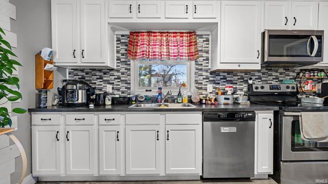 563 S Mathers Street, Orleans, IN 47452