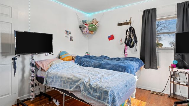 563 S Mathers Street, Orleans, IN 47452