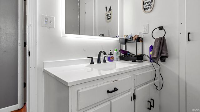 563 S Mathers Street, Orleans, IN 47452