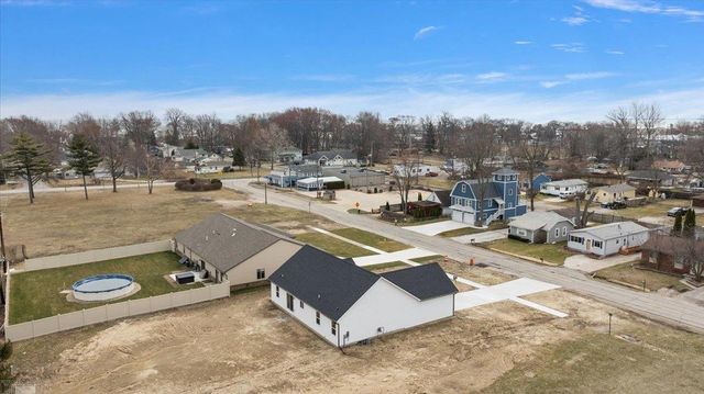 27121 Lanse Creuse Street, Harrison Twp, MI 48045