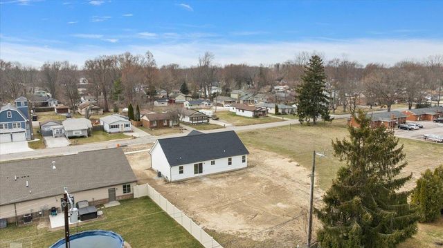 27121 Lanse Creuse Street, Harrison Twp, MI 48045