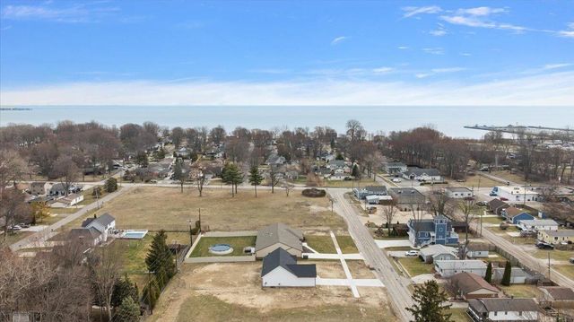 27121 Lanse Creuse Street, Harrison Twp, MI 48045