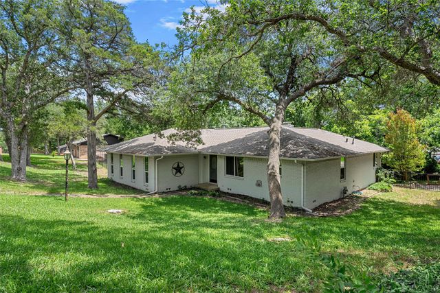 9730 Timberview Drive, Woodway, TX 76712