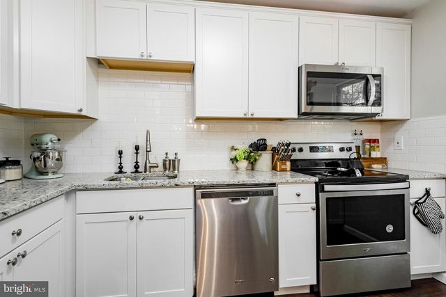 8692 SCORTON HARBOUR, Pasadena, MD 21122