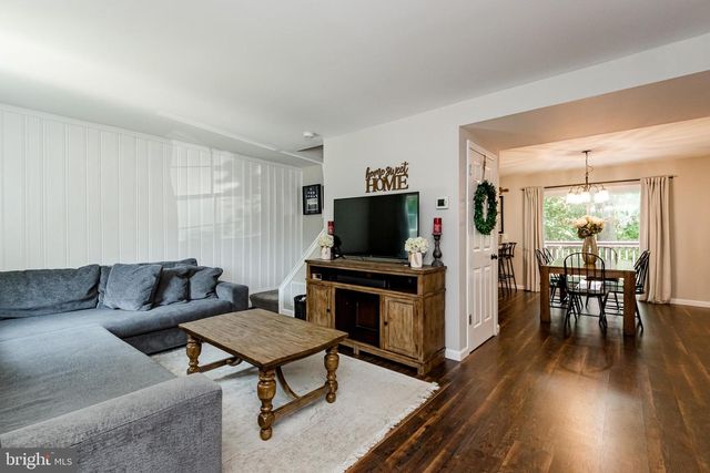 8692 SCORTON HARBOUR, Pasadena, MD 21122