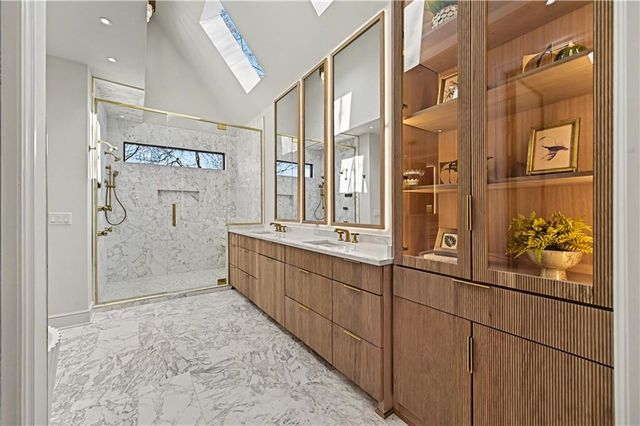 2608 W 118th Street, Leawood, KS 66211