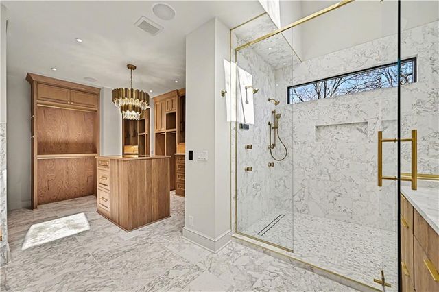 2608 W 118th Street, Leawood, KS 66211