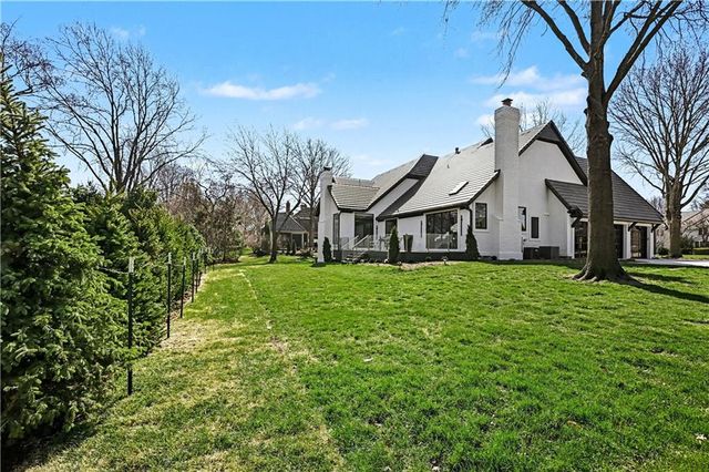 2608 W 118th Street, Leawood, KS 66211