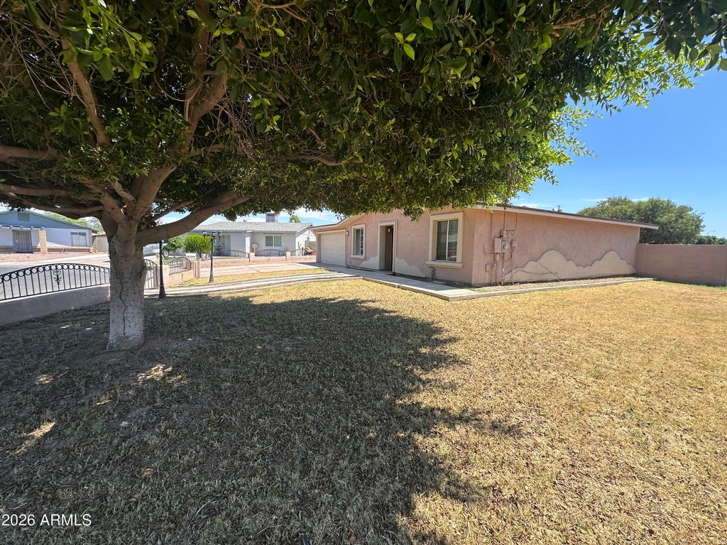 5603 N 69TH Lane, Glendale, AZ 85303 — photo 3