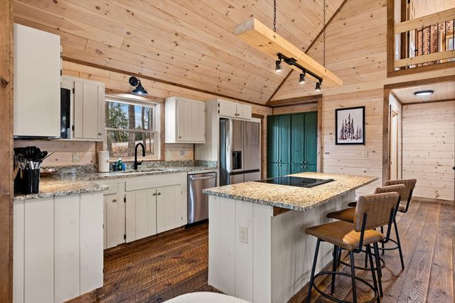 64 Windy Valley Lane, Blue Ridge, GA 30513