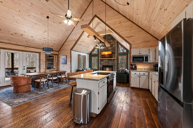 64 Windy Valley Lane, Blue Ridge, GA 30513