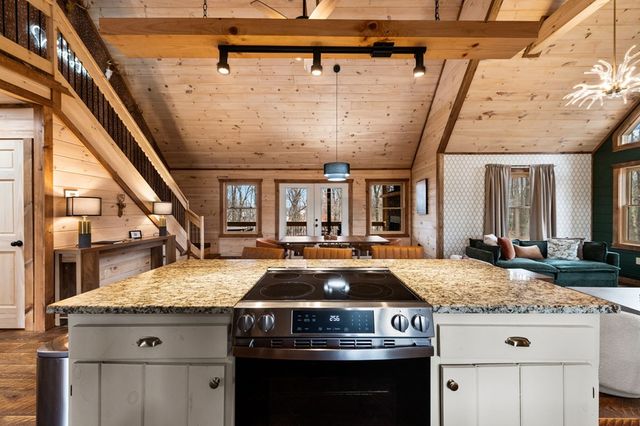 64 Windy Valley Lane, Blue Ridge, GA 30513