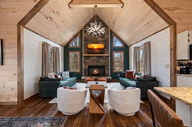 64 Windy Valley Lane, Blue Ridge, GA 30513