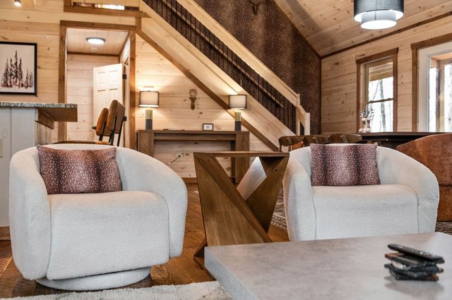 64 Windy Valley Lane, Blue Ridge, GA 30513