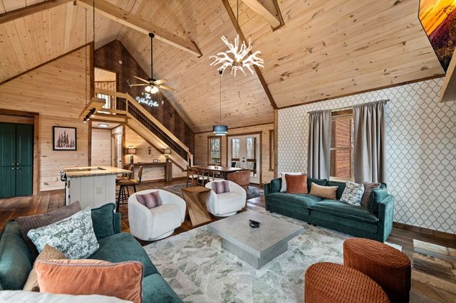 64 Windy Valley Lane, Blue Ridge, GA 30513