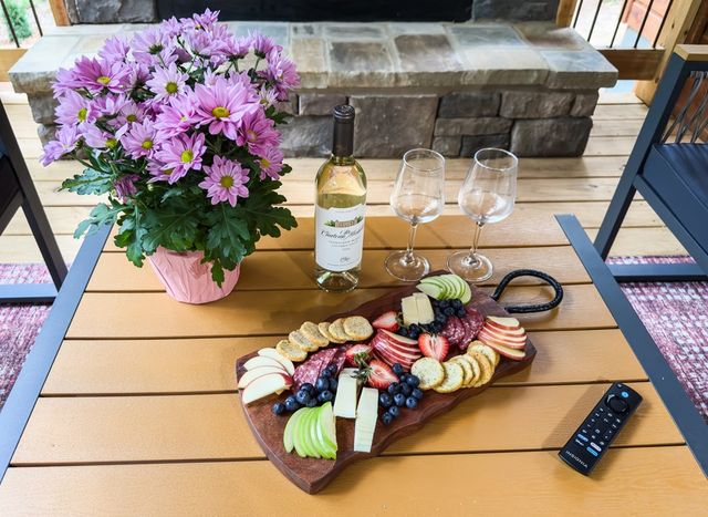 64 Windy Valley Lane, Blue Ridge, GA 30513