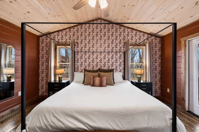 64 Windy Valley Lane, Blue Ridge, GA 30513