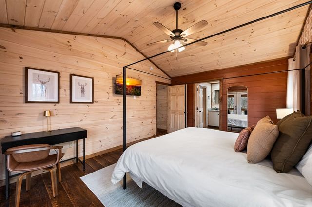 64 Windy Valley Lane, Blue Ridge, GA 30513