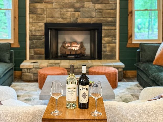 64 Windy Valley Lane, Blue Ridge, GA 30513