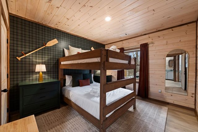 64 Windy Valley Lane, Blue Ridge, GA 30513