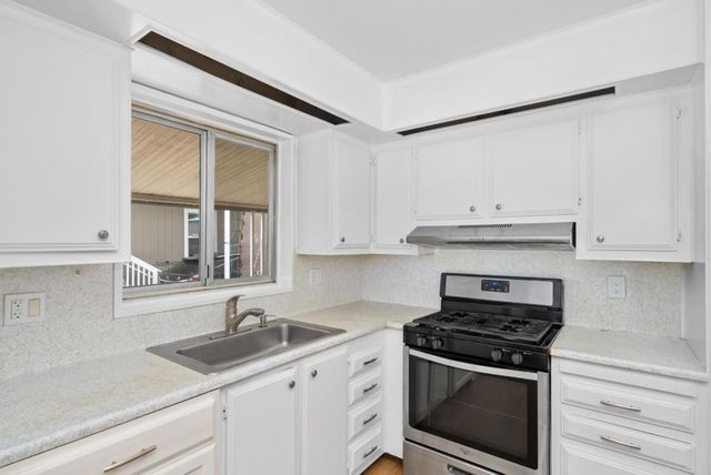 1150 W Winton Avenue 229, Hayward, CA 94545