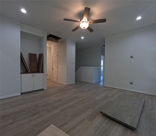 9427 Coffee Street, Houston, TX 77033