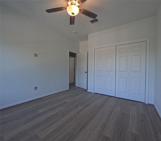 9427 Coffee Street, Houston, TX 77033
