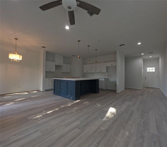 9427 Coffee Street, Houston, TX 77033
