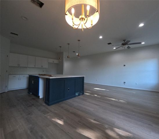 9427 Coffee Street, Houston, TX 77033