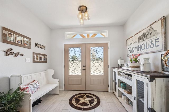 8401 Equestrian Lane, Washington, TX 77880