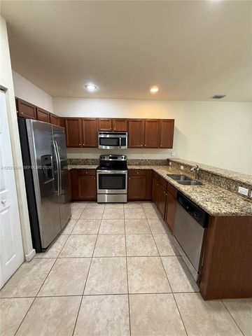 8923 W 35th Avenue, Hialeah, FL 33018