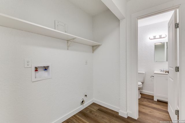 8838 Meadow Trace, San Antonio, TX 78250