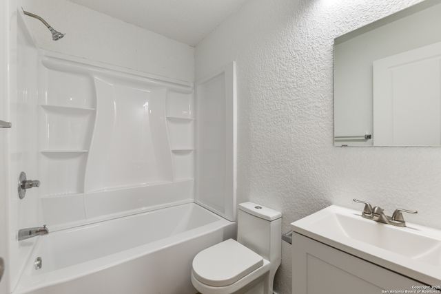 8838 Meadow Trace, San Antonio, TX 78250