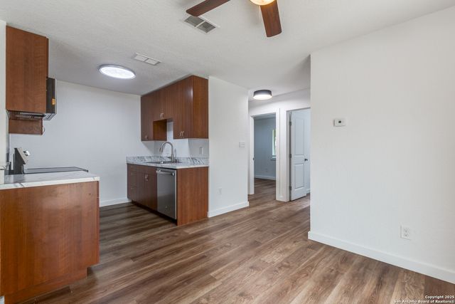 8838 Meadow Trace, San Antonio, TX 78250