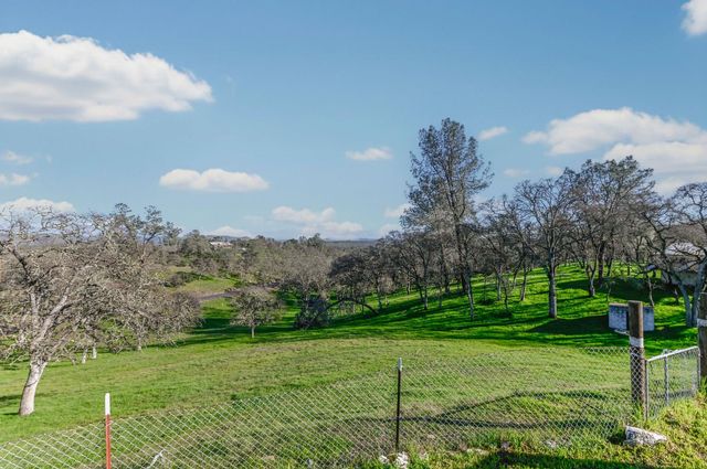 3653 Chuckwagon Dr, Copperopolis, CA 95228