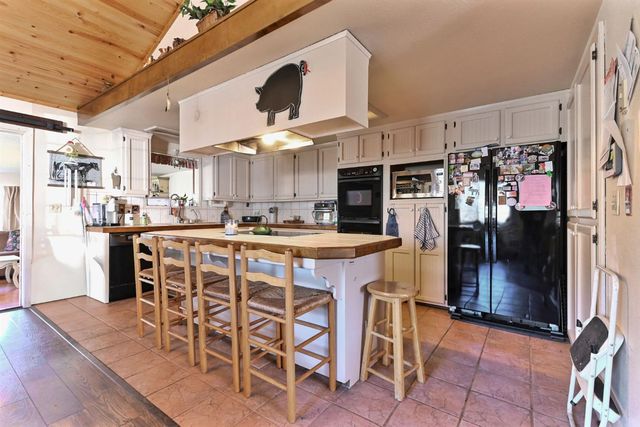 3653 Chuckwagon Dr, Copperopolis, CA 95228