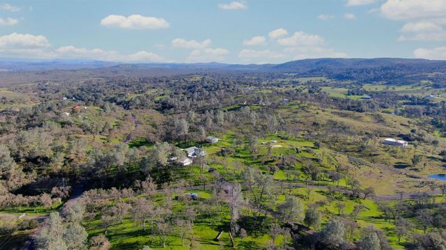 3653 Chuckwagon Dr, Copperopolis, CA 95228