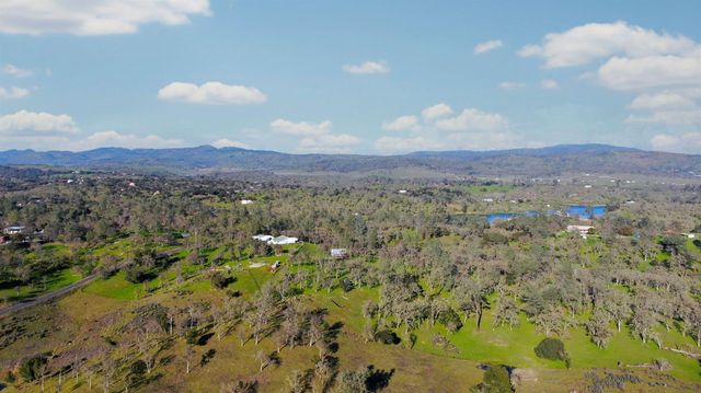 3653 Chuckwagon Dr, Copperopolis, CA 95228