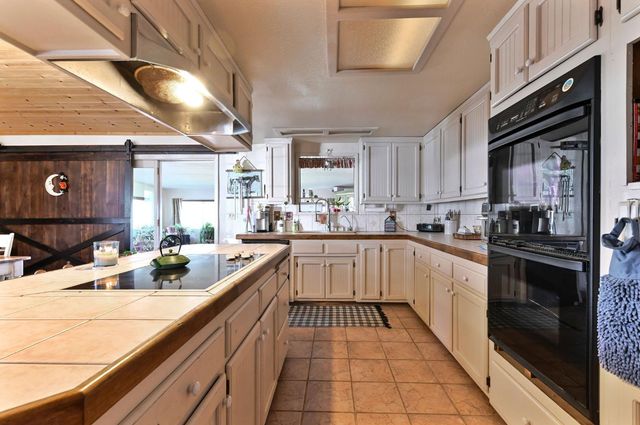 3653 Chuckwagon Dr, Copperopolis, CA 95228