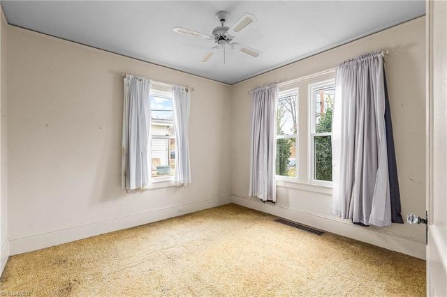 800 S Sunset Drive, Winston-salem, NC 27103