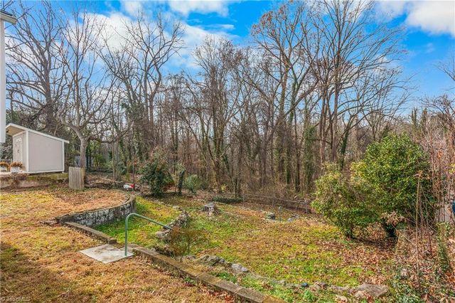 800 S Sunset Drive, Winston-salem, NC 27103