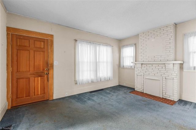 800 S Sunset Drive, Winston-salem, NC 27103